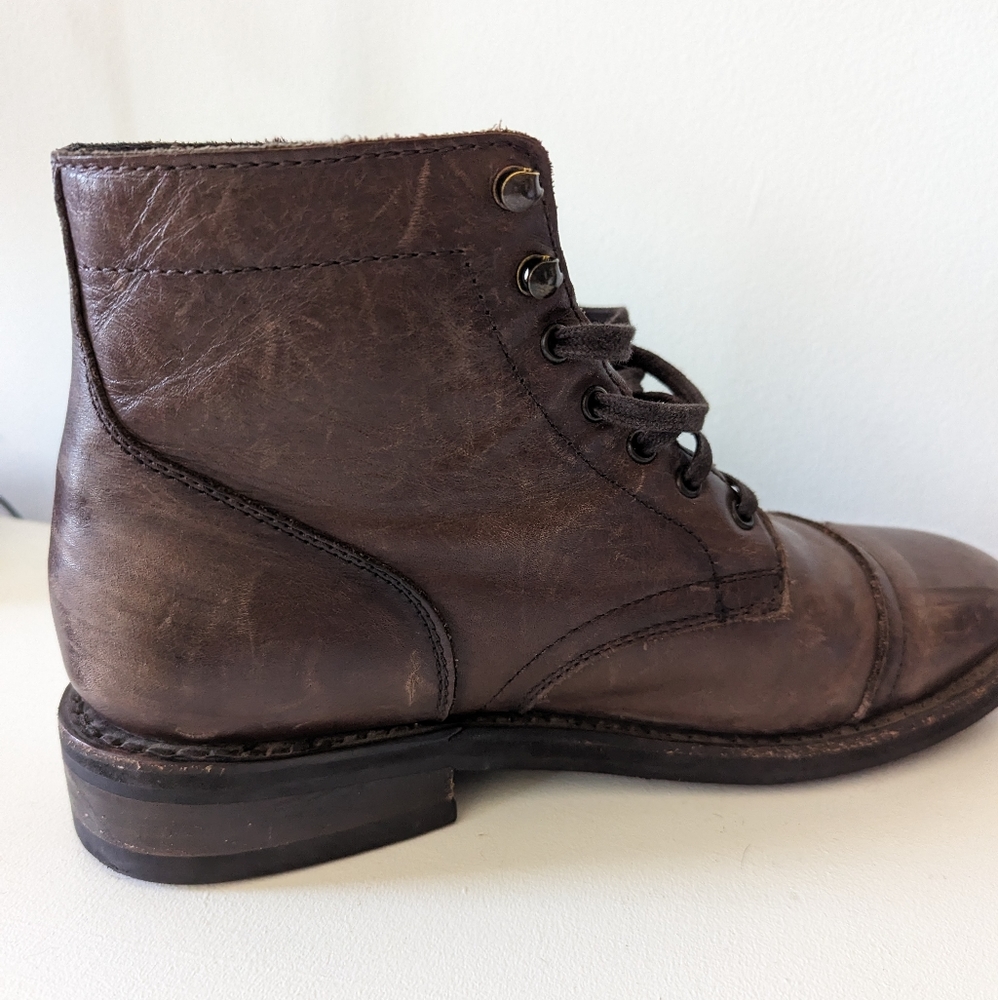 Thursday Boots Captains in Brown size 9